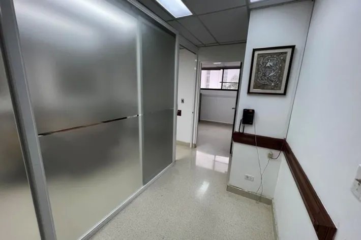 Se alquila Consultorio en Paitilla