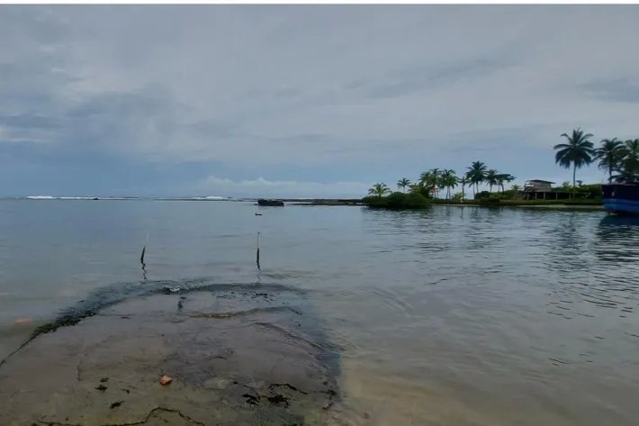 Se Vende Casa frente al mar en Viento Frío, Colón