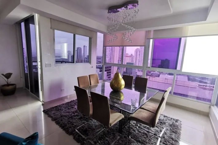Se alquila apartamento amoblado en San Francisco