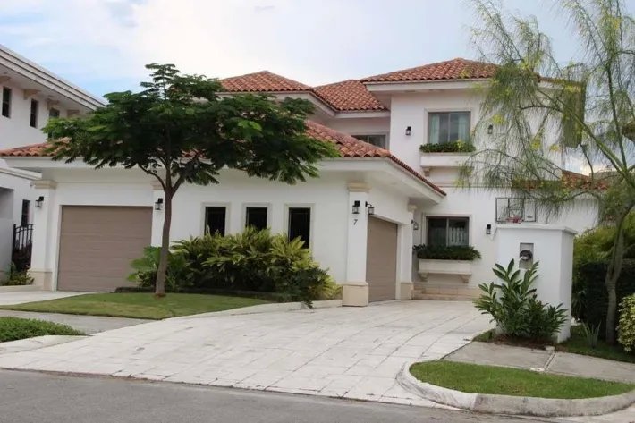 Venta de Casa en Santa Maria Golf  Country Club