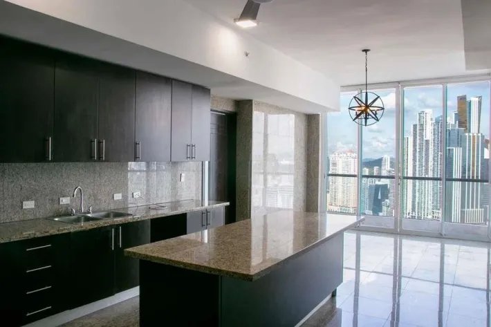 Venta de Apartamento en The Point, Paitilla