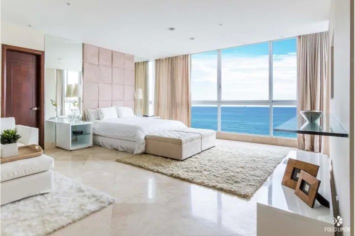 For Sale Luxurious Apartment in The Point