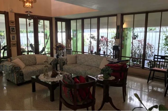 House for sale in La Alameda