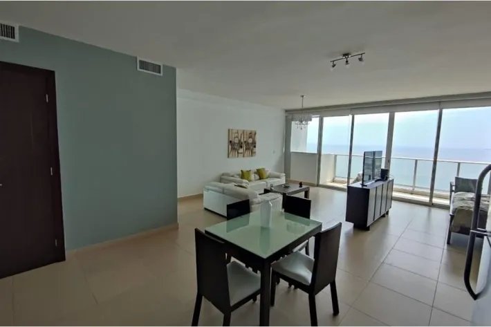 Se vende apartamento amoblado en Punta Pacífica