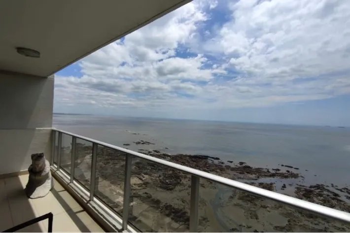 Furnished apartment for sale in Punta Pacífica