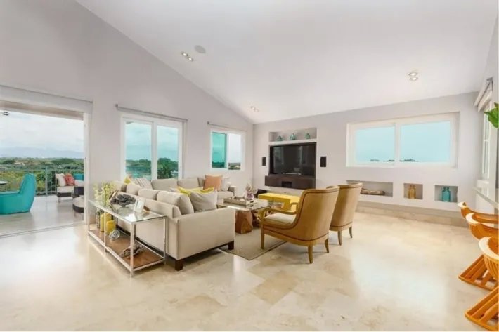 Penthouse for Rent in Punta Barco Village, San Carlo