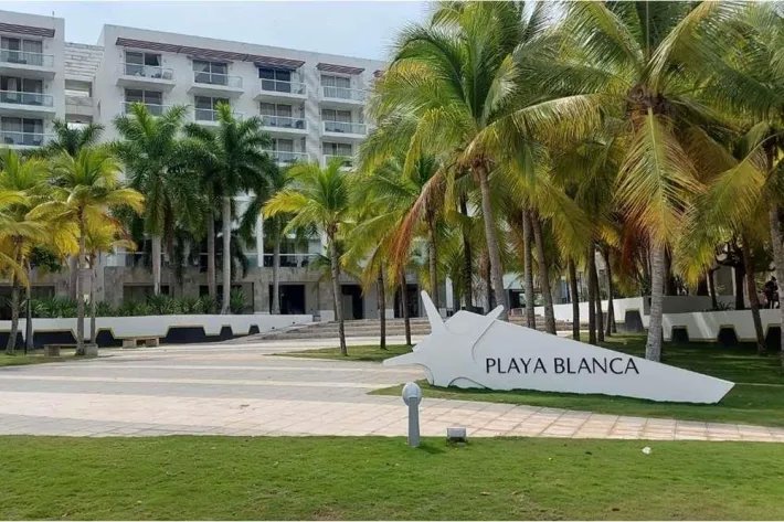 Se Vende Local Comercial en Town Center, Playa Blanca