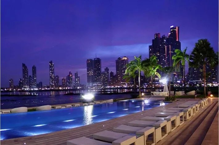 Venta de Apartamento en The Point, Paitilla