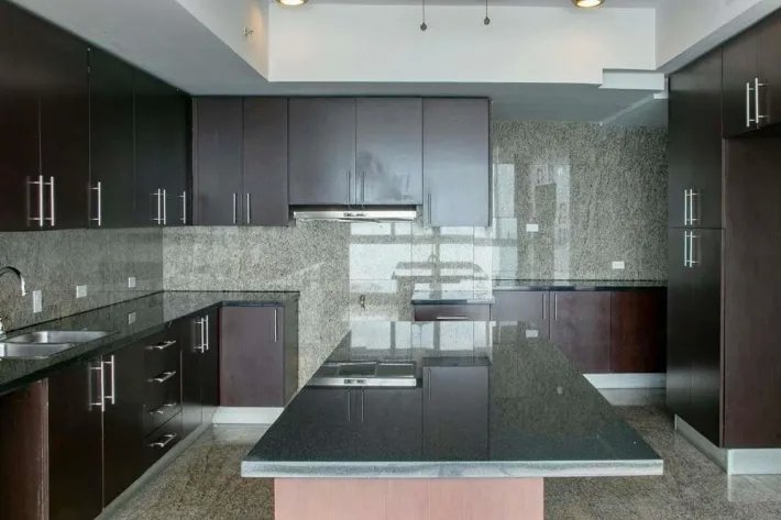 Venta de Apartamento en The Point, Paitilla