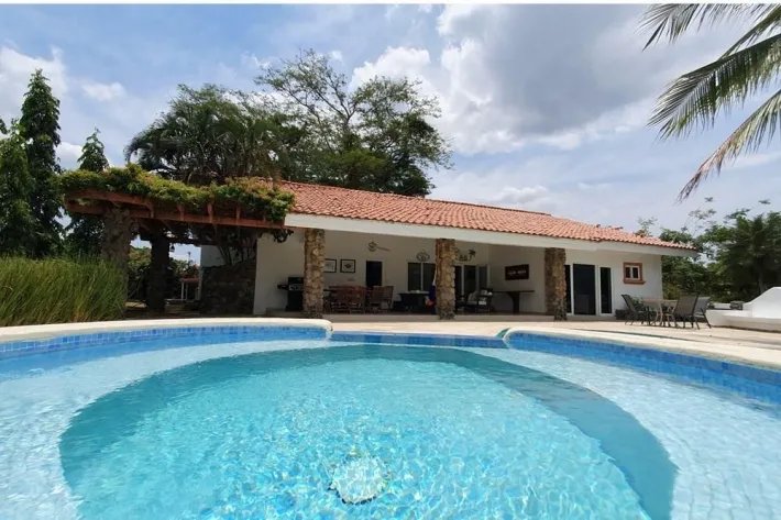 Se vende casa en Punta Barco Village, San Carlos