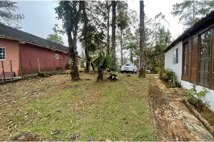 Se vende terreno con cabaña en Altos de Cerro Azul, Chilibre