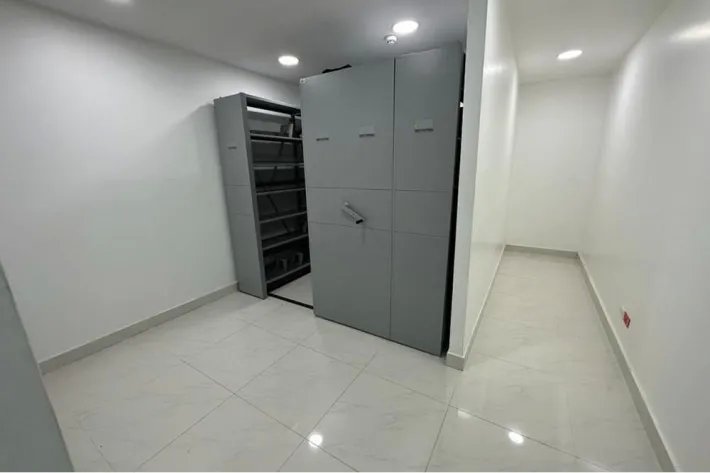 Alquiler de local comercial en Hi Point Offices, Bella Vista