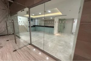 Alquiler de local comercial en Hi Point Offices, Bella Vista