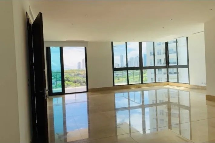Apartment for sale in Santa Maria