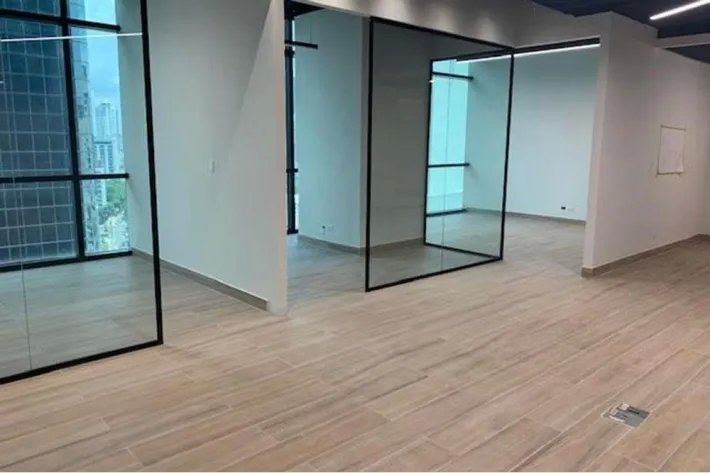 Offices for rent in Tower Bank Calle 50 Model E