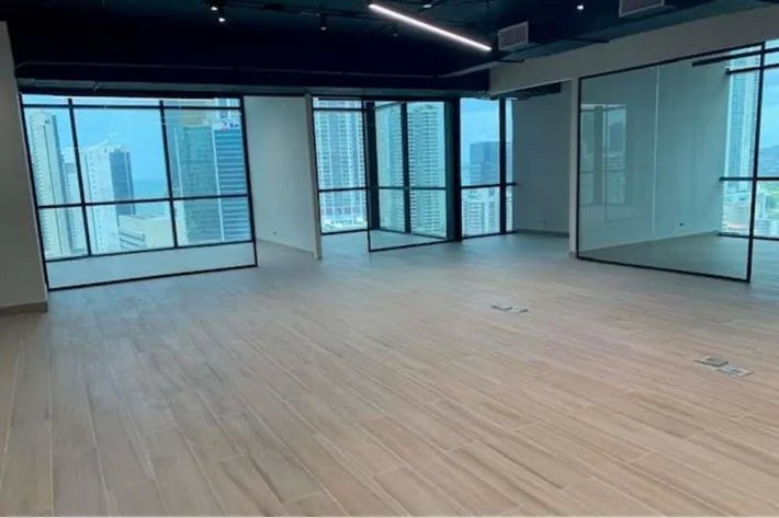 Alquiler de Oficinas en Tower Bank Calle 50 Modelo D