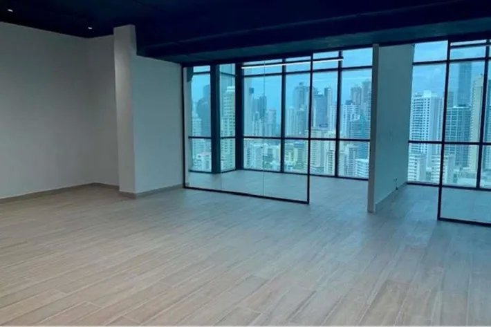 Alquiler de Oficinas en Tower Bank Calle 50 Modelo D