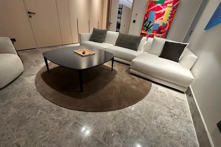 Apartment for sale in Pacific Point Tower 400