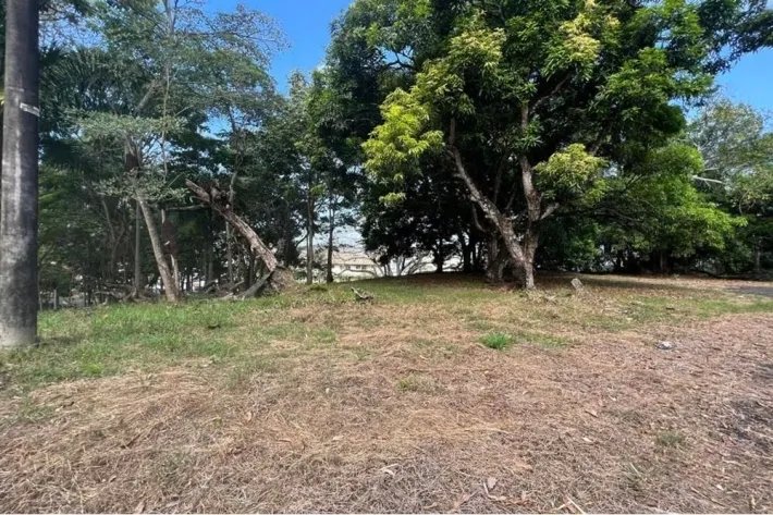 Se vende terreno en Albrook, Ancón
