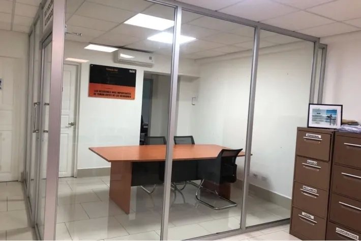 Alquiler de Local Comercial en El Cangrejo, Panamá