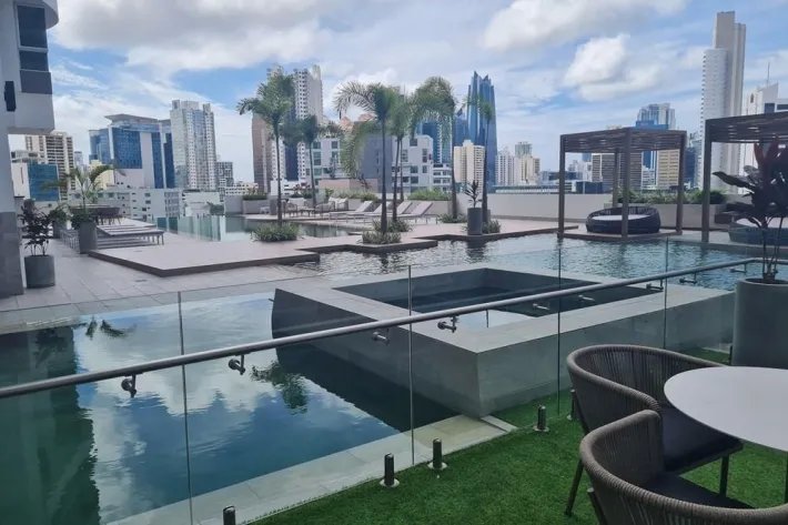 Rental apartment with option to buy in El Cangrejo, Panama