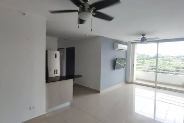 Se alquila apartamento en Condado del Rey