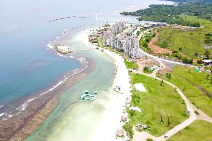 Pre-sale of apartments in Playa Escondida Resort  Marina, Colon