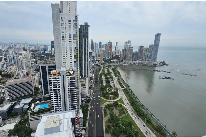 Se vende apartamento en PH Vista Marina, Avenida Balboa
