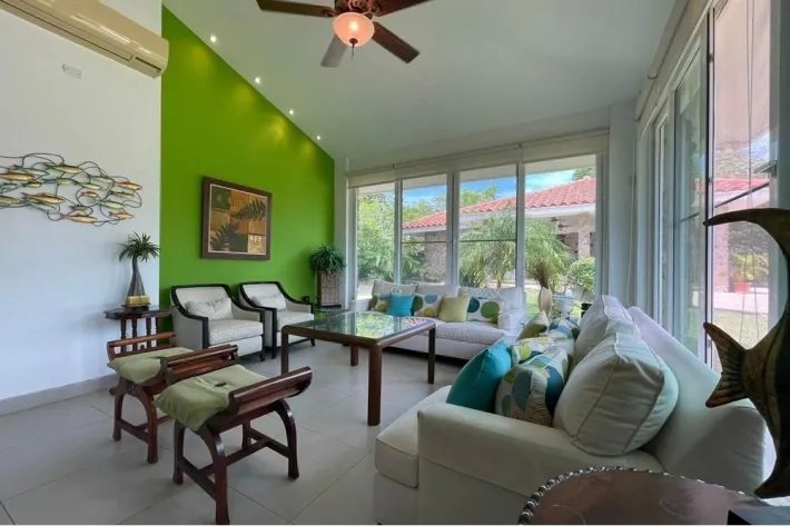 Se vende casa en Punta Barco Village, San Carlos