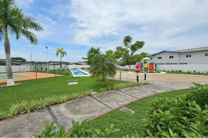 Venta de casa en Villa Sur - Town Home, Costa Sur