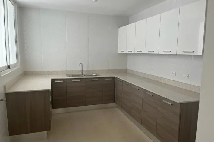 Venta de apartamento en PH Kings Park, Condado del Rey