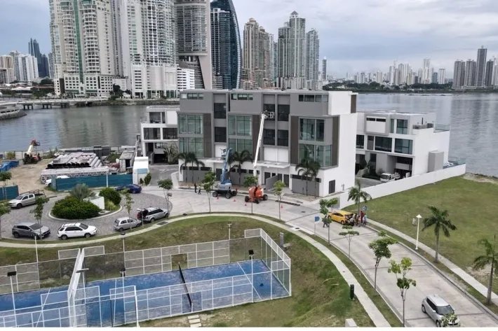 Se vende apartamento en Ocean Villas, Ocean Reef, Punta Pacífica