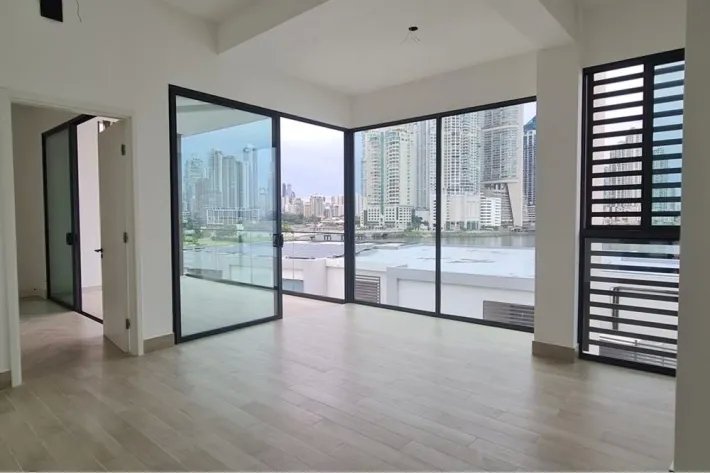 Se vende apartamento en Ocean Villas, Ocean Reef, Punta Pacífica