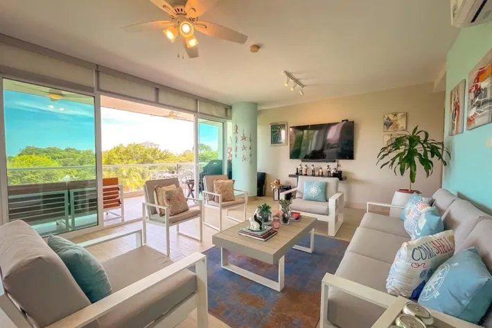 Se vende apartamento en Punta Barco, San Carlos