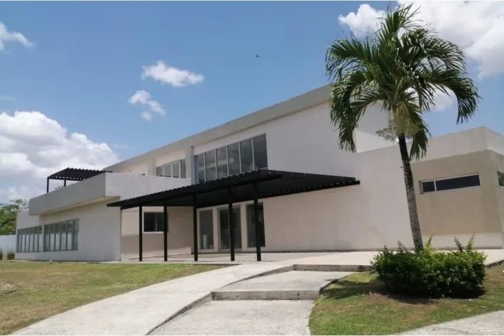 Venta de casa en Costa Sur Village, Juan Díaz