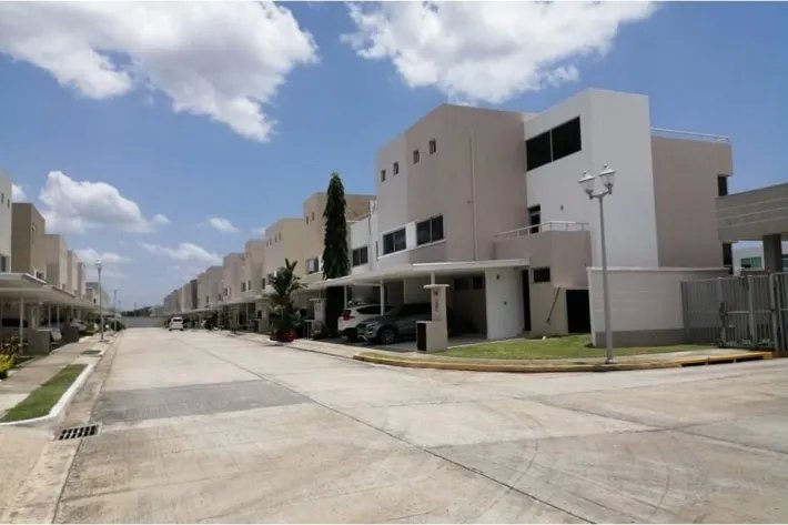 House for sale in Costa Sur Village, Juan Diaz