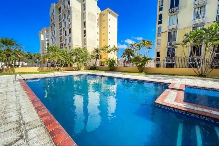 Apartment for sale in PH McGregor Hill, Condado del Rey
