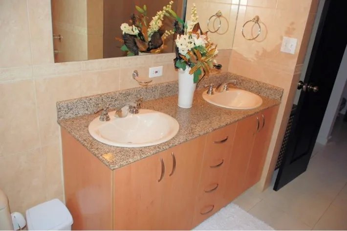 House for sale in Villa Valencia, Costa Sur