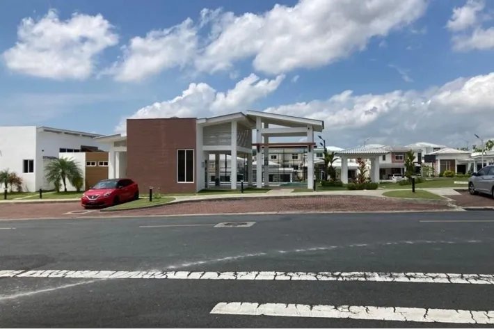 Venta de casa en Senderos, Costa Verde, La Chorrera