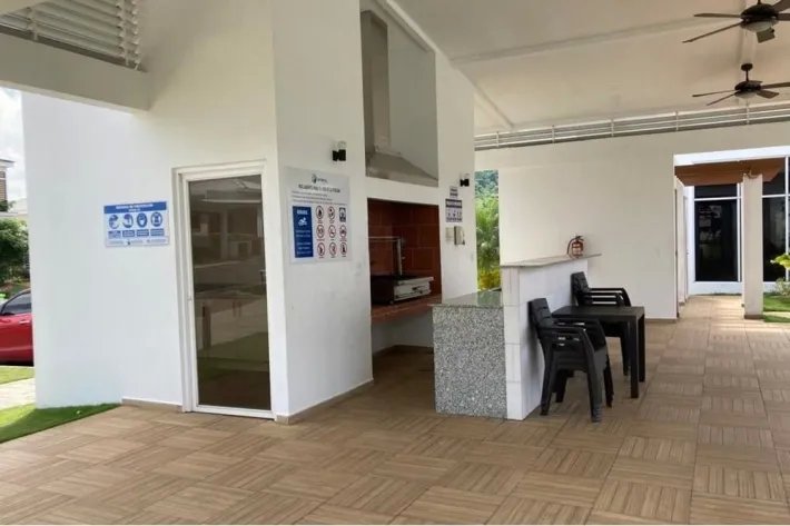 Venta de casa en Senderos, Costa Verde, La Chorrera