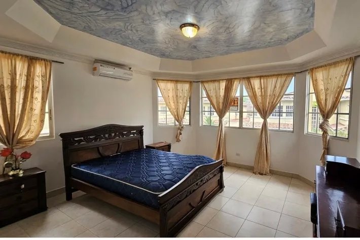 Duplex house for rent in Dorado Lakes, Condado del Rey