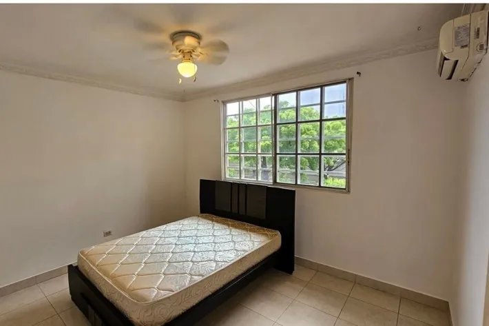 Duplex house for rent in Dorado Lakes, Condado del Rey