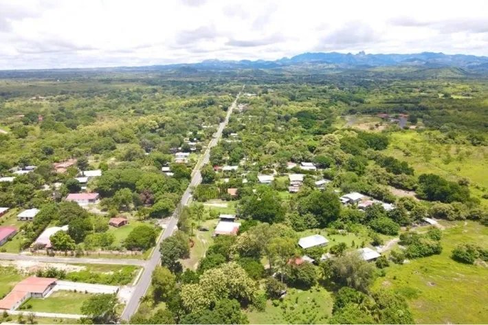 Venta de finca residencial o comercial en Las Lajas, Coronado