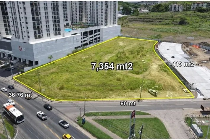 Lote de terreno en venta en Vía España, Ideal para Inversión