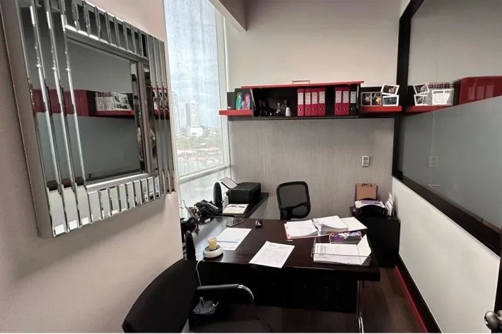 Se vende oficina en San Francisco