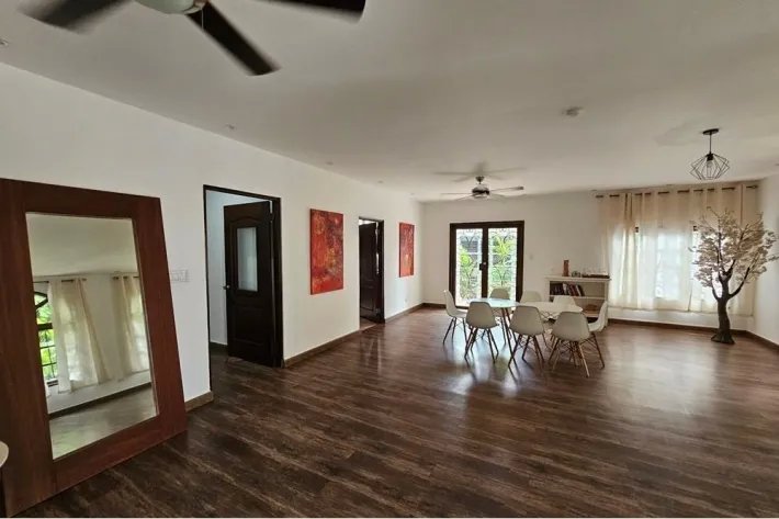 Venta de casa comercial en Obarrio