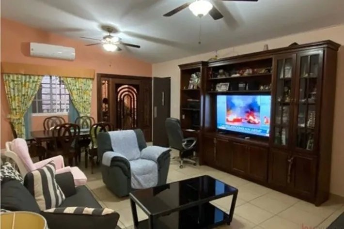 House for sale in Altos del Campo, La Chorrera