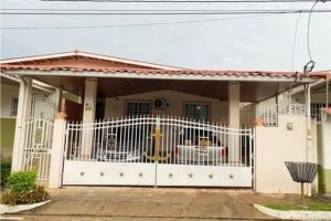 Venta de casa en Chorrera, Altos del Campo