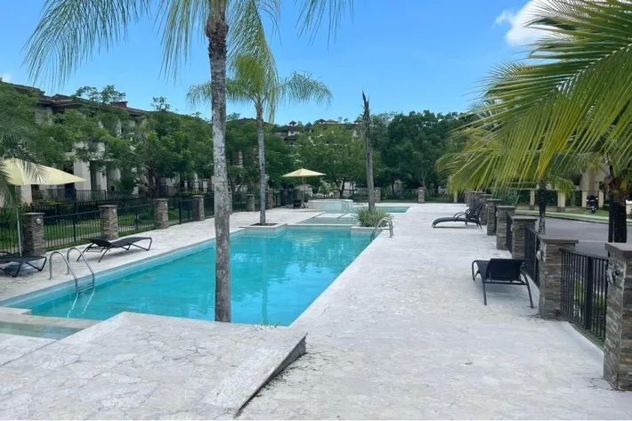 Se vende apartamento en Clayton, Panamá