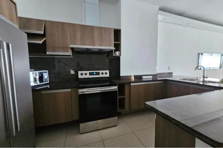 Alquiler de apartamento en PH Rivage, Avenida Balboa